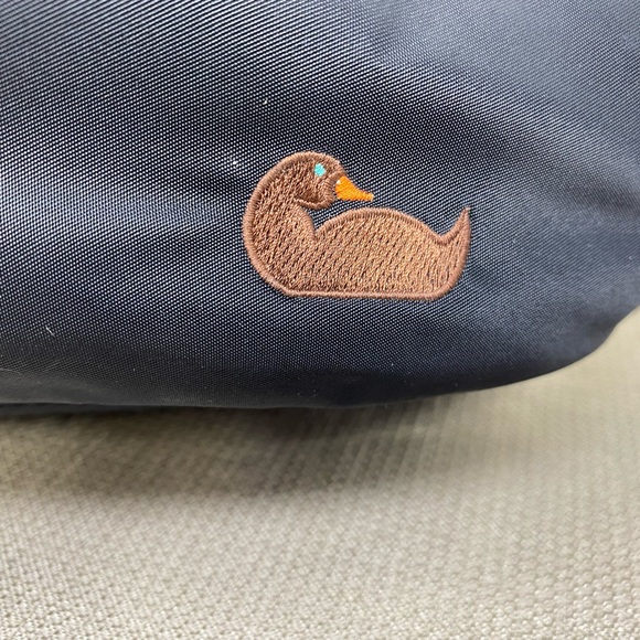 DOONEY & BOURKE BLACK NYLON CINCH-SIDE TOTE - Picture 5 of 12